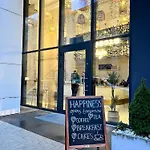 Urban Apartments Opolska 10 No 77A - Rooftop Garden - Free Garage Apartment *