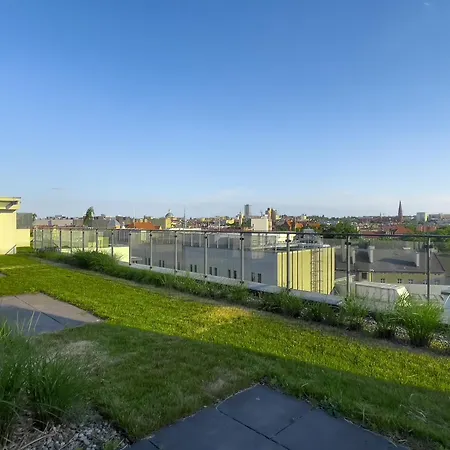 Apartment Urban Apartments Opolska 10 No 77A - Rooftop Garden - Free Garage Katowice