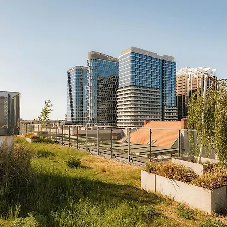 Urban Opolska 10 No 77a - Balcony - Air Condition - Rooftop Garden - Free Garage *