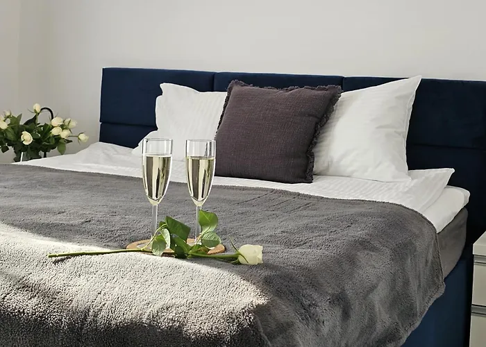 Urban Premium, Opolska 10 No 77a, Free Garage, Self Check-in Apartment